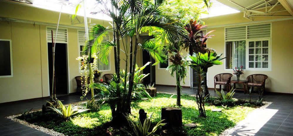 Gondia Guesthouse Jakarta Luaran gambar