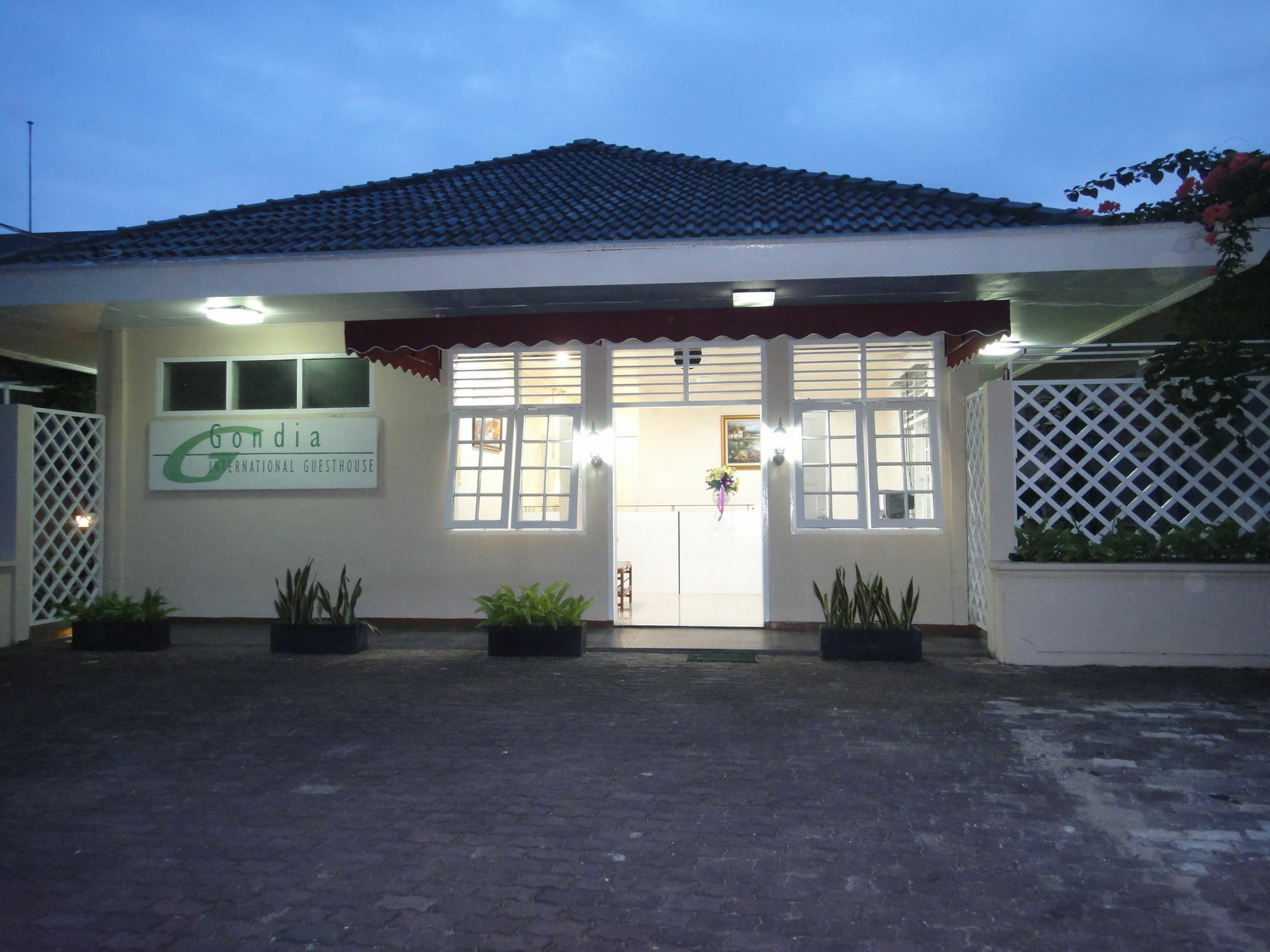 Gondia Guesthouse Jakarta Luaran gambar